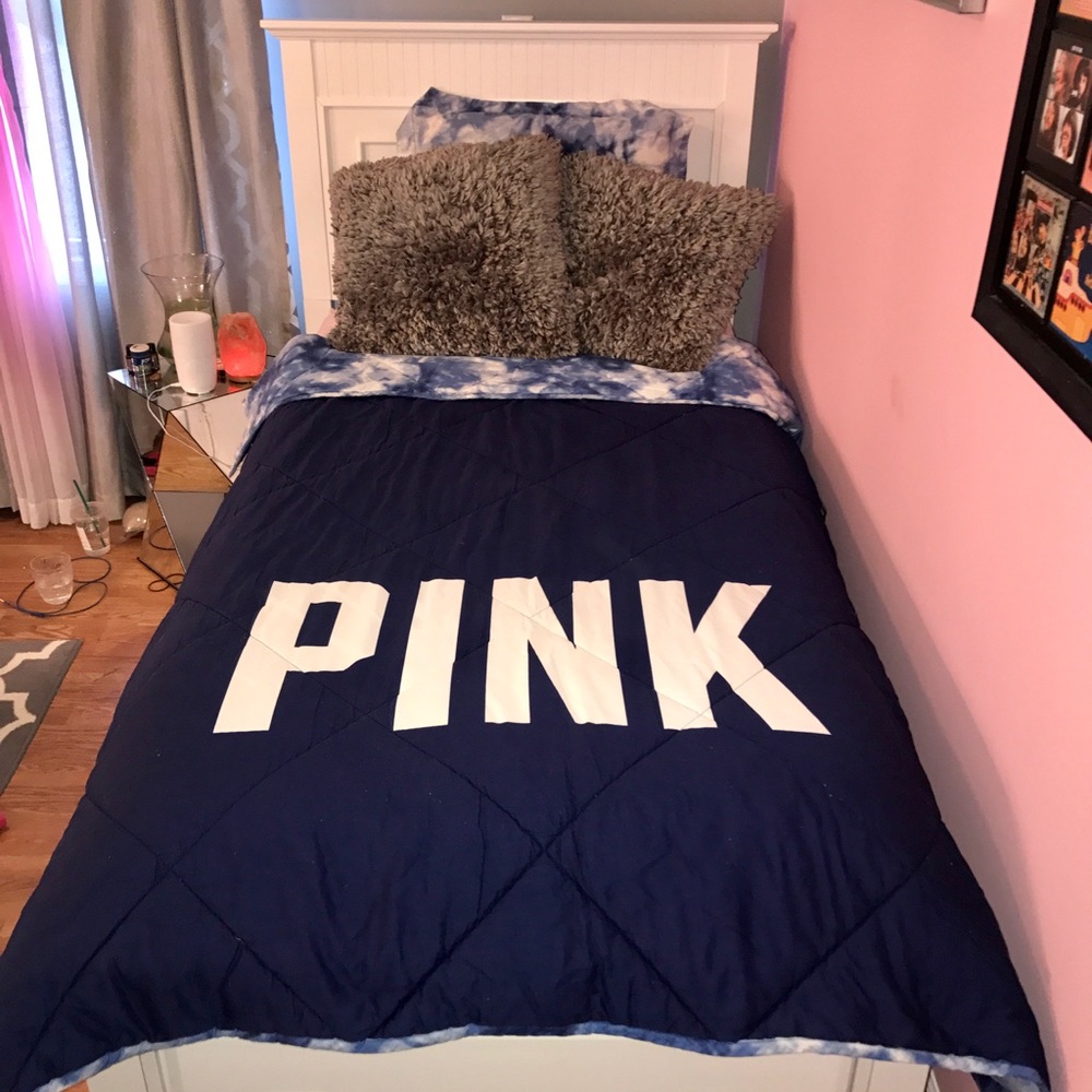 COPY - Victoria's Secret PINK Tie Dye Bedding